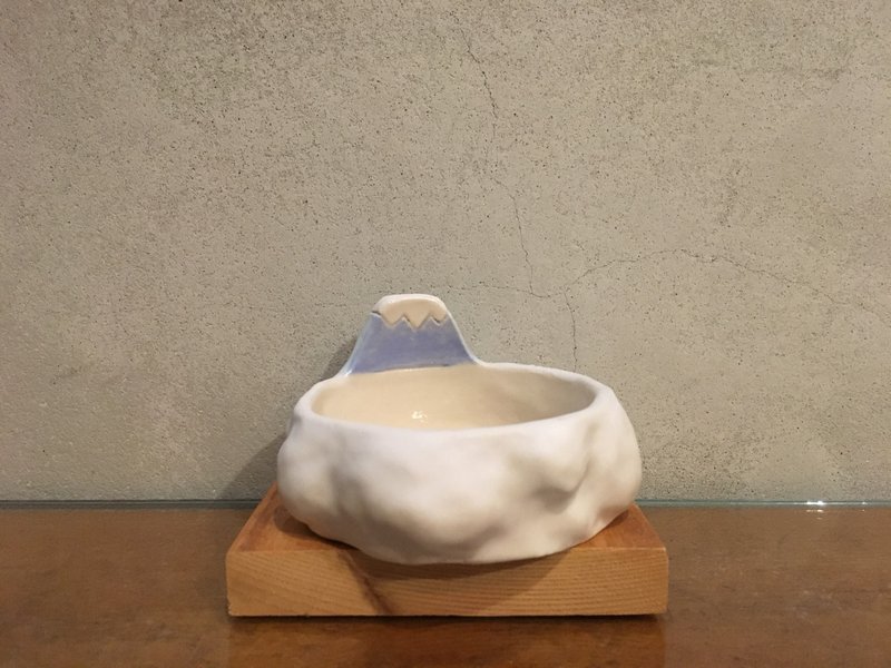 云海富士山 小碗钵 陶器 - 花瓶/陶器 - 陶 白色