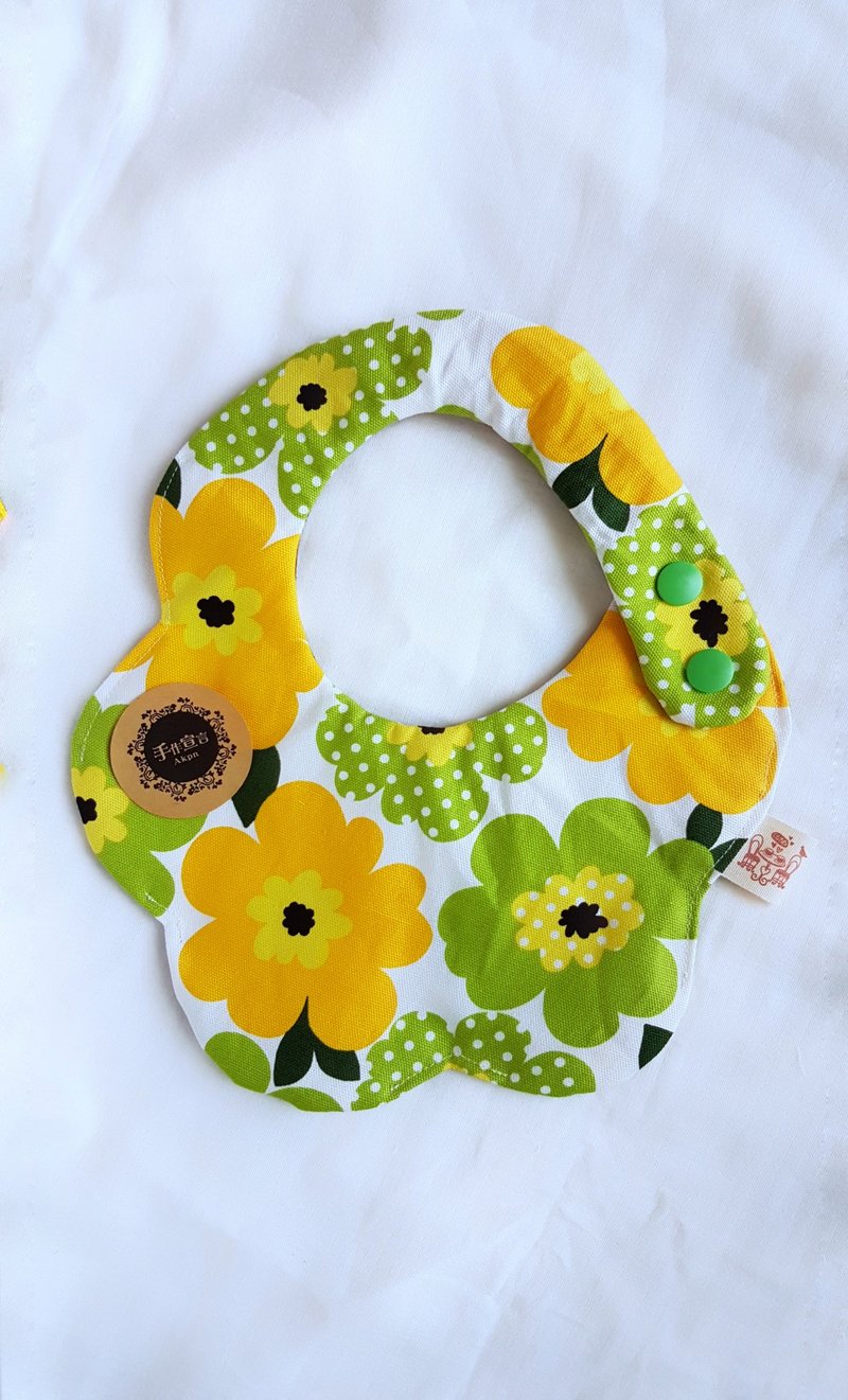 AKPN北欧花朵(青)-棉麻100%cotton双面蛋型围兜.口水巾 - 围嘴/口水巾 - 棉．麻 绿色