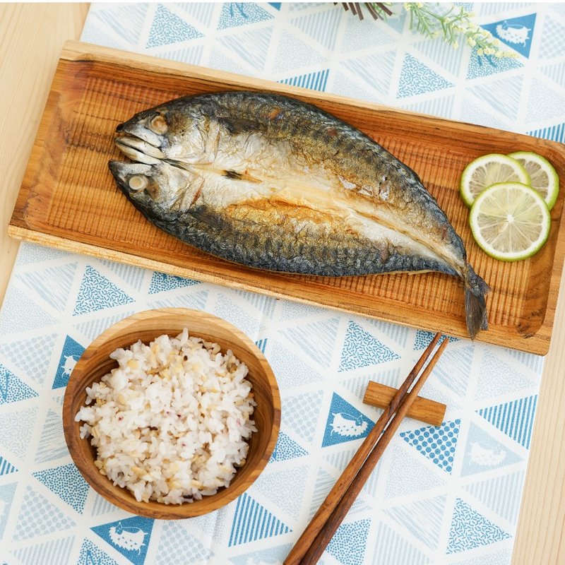 天然柚木餐盘-条纹款 35cm│不上漆原木制长型托盘 露营野餐 - 盘子/餐盘/盘架 - 木头 咖啡色