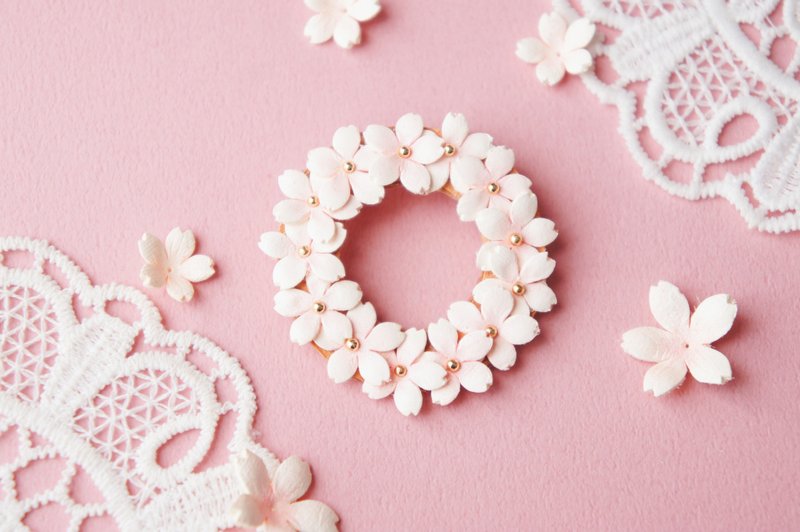 樱花圆形胸针 - 胸针 - 真皮 粉红色