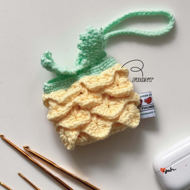 手工编织菠萝仔吊袋 - 吊饰 - 棉．麻 黄色