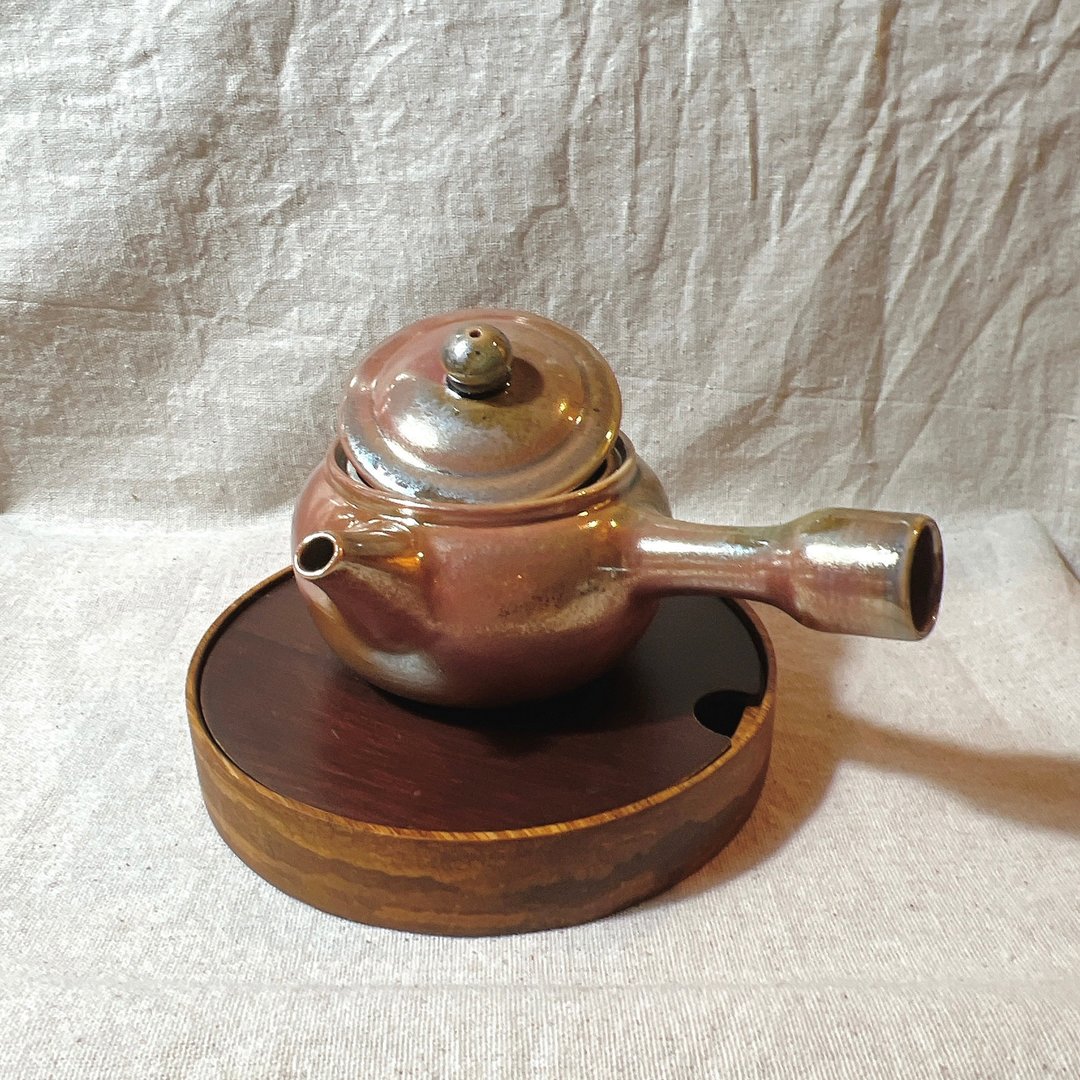 柴烧落灰金彩侧把茶壶 / 柴烧茶具  / 小平凡手作 - 茶具/茶杯 - 陶 