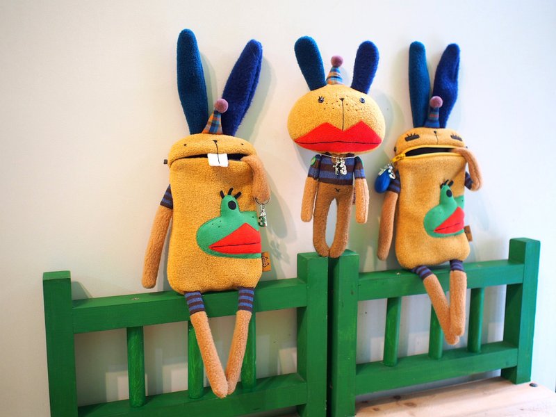 E*group 13周年庆 阿兔念款 iphone 系列手机袋皆可使用 - 其他 - 棉．麻 多色