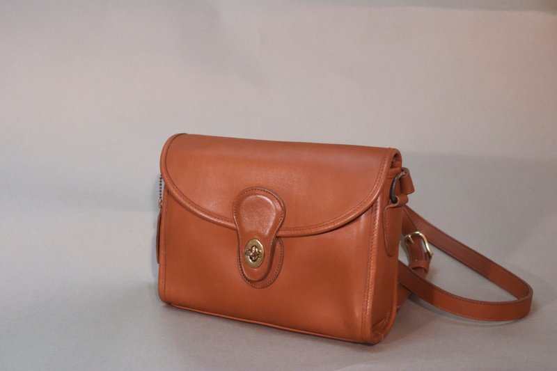 中古Coach│斜背包│侧背包│手袋│真皮│美国制│古着│Devon - 侧背包/斜挎包 - 真皮 咖啡色