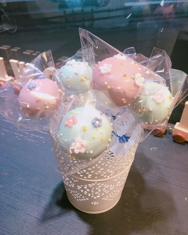 【黑熊先生巧克力布朗尼】粉彩花布朗尼棒棒-1支 - 零食/点心 - 新鲜食材 粉红色