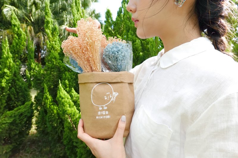 日曜日 にちようび+ 水洗牛皮 小物收纳袋 - 收纳用品 - 纸 