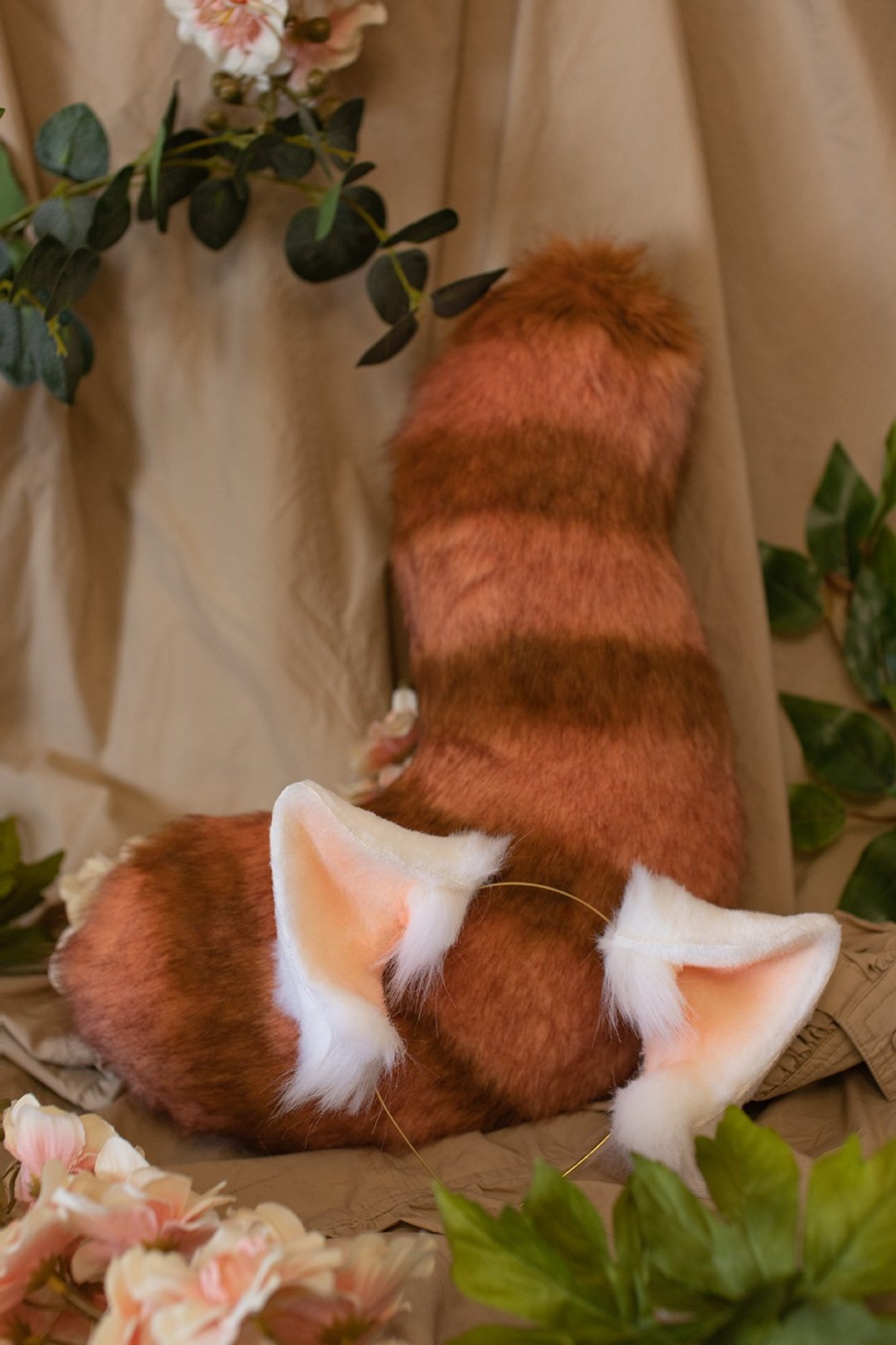 Faux fur panda ears and tail for Meilin cosplay - 发饰 - 其他材质 橘色
