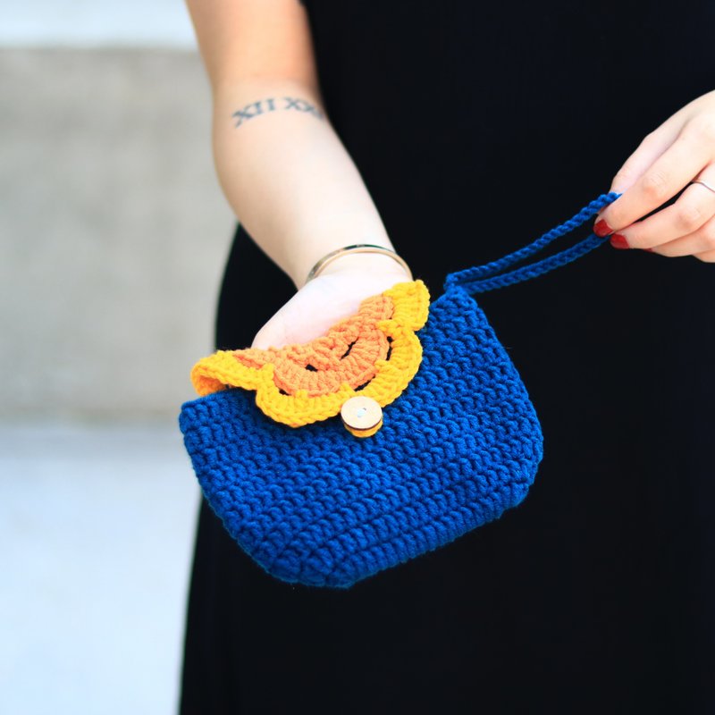 镂空古风花纹撞色小袋(连挂绳) - 化妆包/杂物包 - 棉．麻 多色