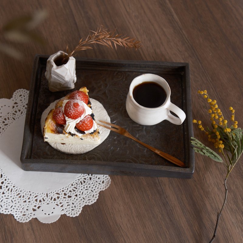 手捏陶器/盘子/点心盘 - 盘子/餐盘/盘架 - 陶 金色