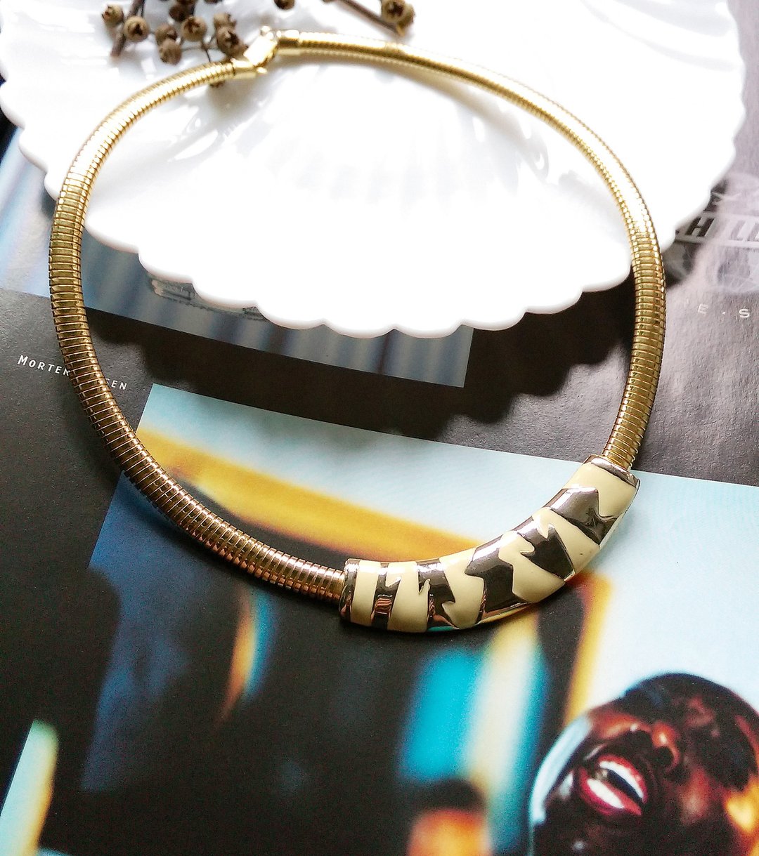 摩登 奶白珐琅 项链 颈链 项圈。西洋古董饰品 - 颈链 - 其他金属 金色