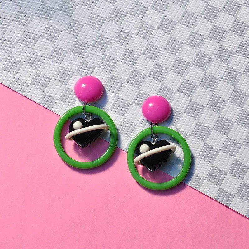 野玫瑰爱心星球耳环/ 压克力耳环 - 耳环/耳夹 - 压克力 