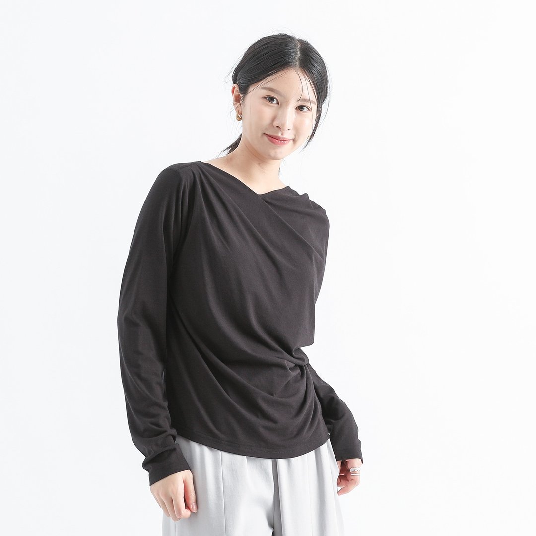 Pingcing_冰清皱褶上衣_24AF004_黑 - 女装上衣 - 聚酯纤维 黑色
