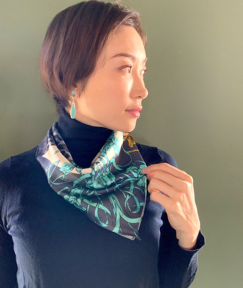 50cm方_silkscarf_图案 鸢尾花图案丝巾 ChristalART - 丝巾 - 其他材质 多色
