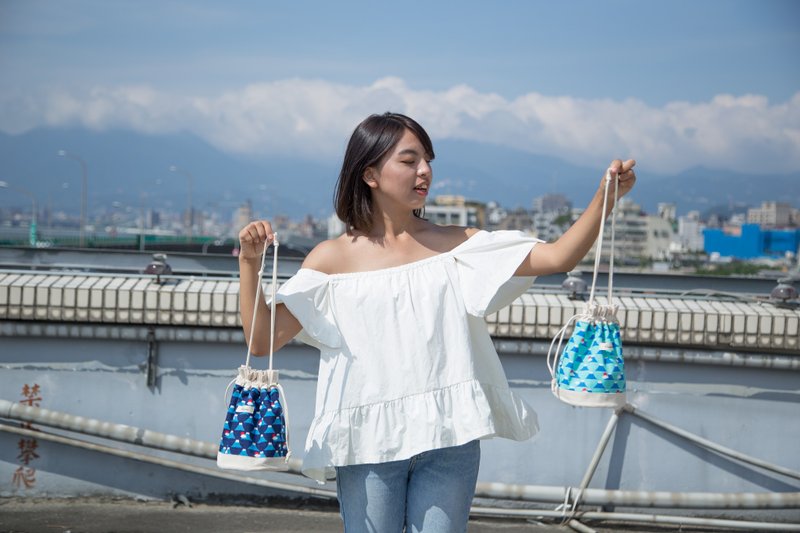 富士山 / 浅蓝 深蓝 / 多用途 水桶包 束口包 收纳包 - 束口袋双肩包 - 棉 