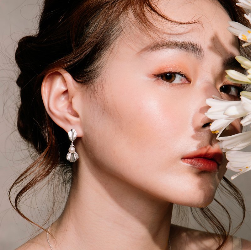 维纳斯的诞生系列 / 双贝珍珠耳环 / 银饰 礼物 - 耳环/耳夹 - 其他金属 银色