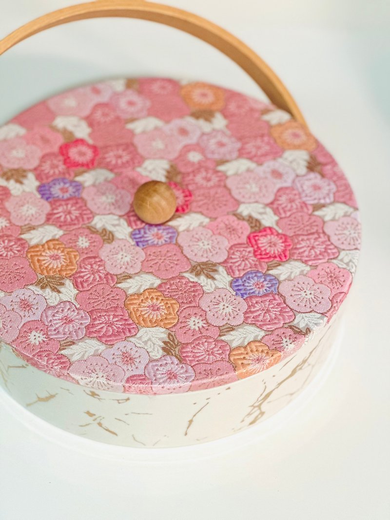 织锦金彩粉樱花新年全盒/糖果盒 - 置物架/篮子 - 瓷 粉红色