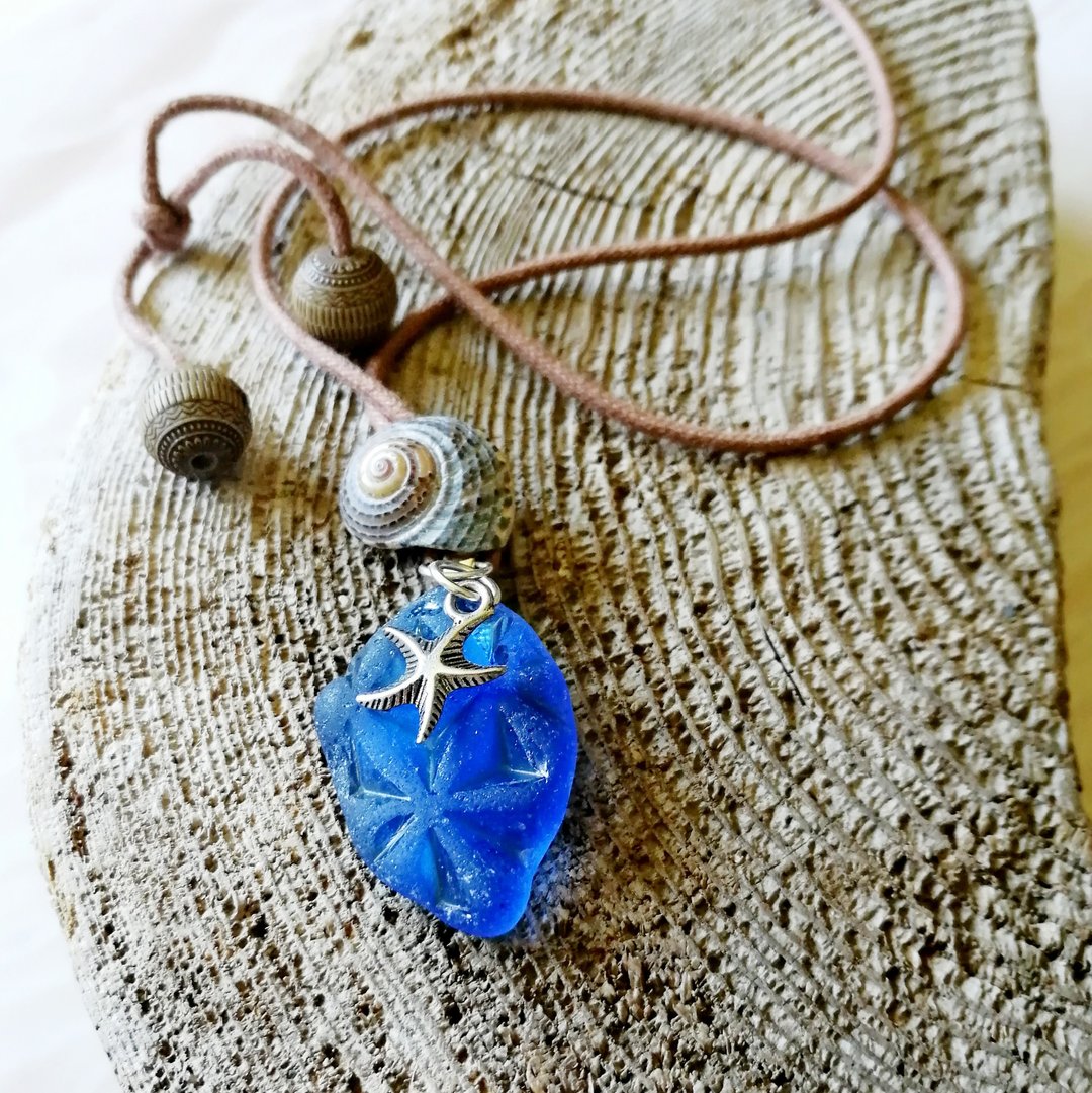Blue Sea glass pendant海洋風 海玻璃项链Simple Daily Versatile手工装饰 Cute Ggift for her - 项链 - 玻璃 蓝色