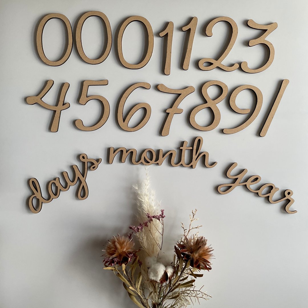 Wooden Letter Banner Monthly Photo Monthly Milestone Full Set Alphabet - 墙贴/壁贴 - 木头 咖啡色