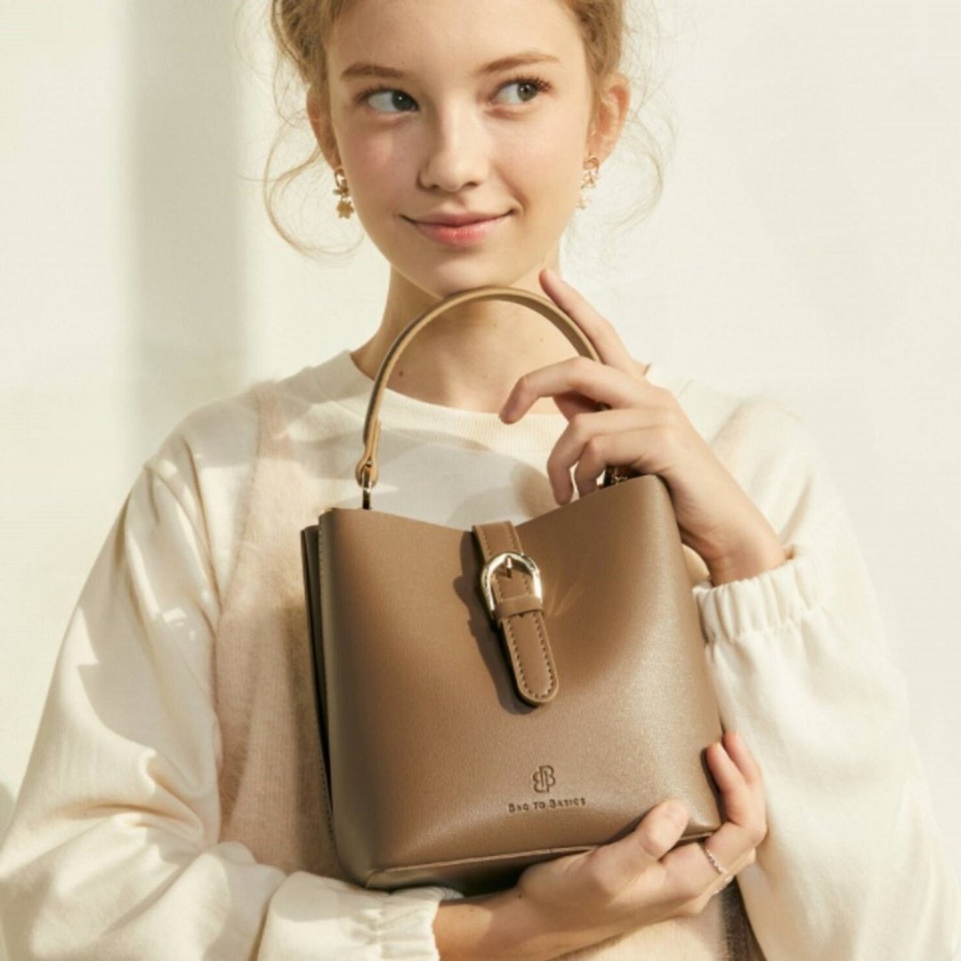 Bag to Basics 韩国制 Vegan Leather AARON 经 - 侧背包/斜挎包 - 环保材料 