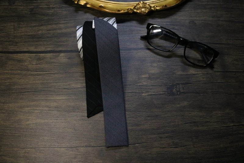 英伦风拼色窄版平头领带/时尚绅士necktie - 领带/领带夹 - 聚酯纤维 多色