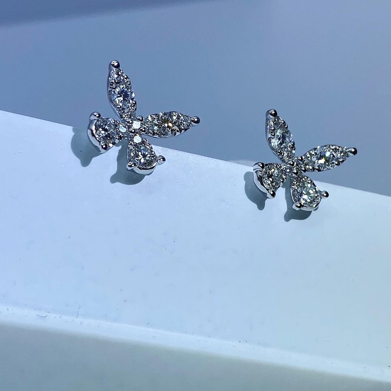 【Lost and find】 锐变 成蝶 蝴蝶 天然 钻石 18k 耳环 - 耳环/耳夹 - 宝石 透明