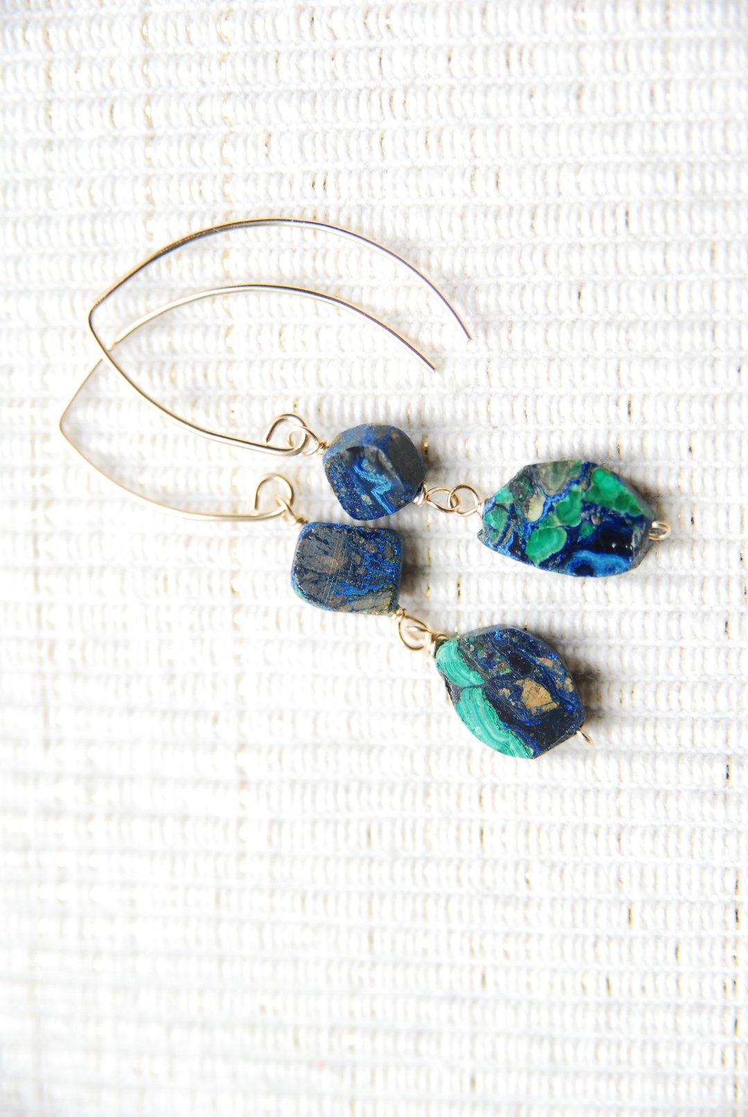 Sliced azurite Marquis hook earrings 14 kgf - 耳环/耳夹 - 半宝石 蓝色