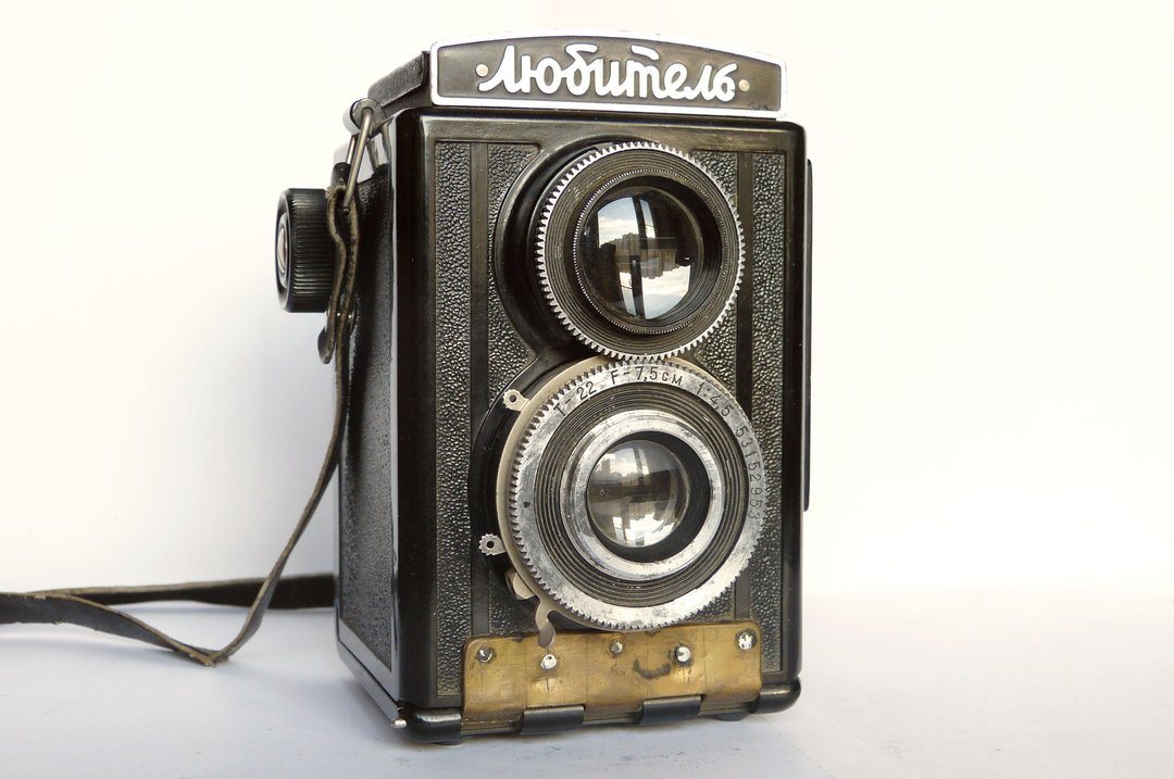 Lubitel medium format TLR 6x6 LOMO USSR lens T-22 4.5/75 - 相机 - 其他材质 黑色