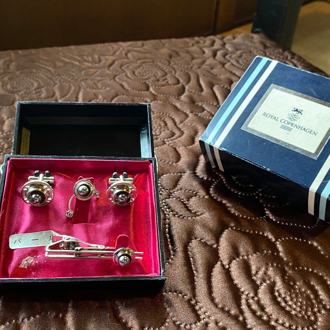 丹麦 Royal Copenhagen 绅士珍珠配件三入组/领带夹、袖扣、胸针 - 袖扣 - 珍珠 银色
