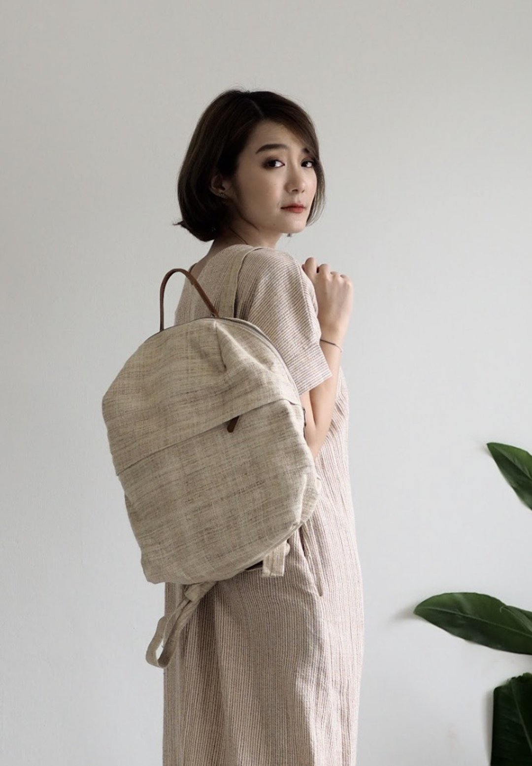 ฺBackpack Hand Woven Natural Color Hemp. - 后背包/双肩包 - 棉 卡其色