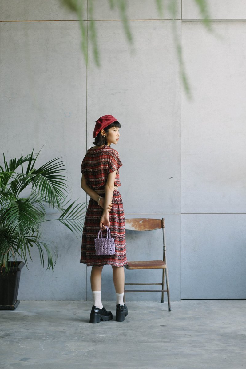 橘红色一字领图腾半袖洋装 - 洋装/连衣裙 - 聚酯纤维 红色