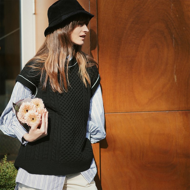 KOOW X Liangyin.S 联名合作款 落肩廓形羊毛针织背心 绞花撞色款 - 女装针织衫/毛衣 - 羊毛 