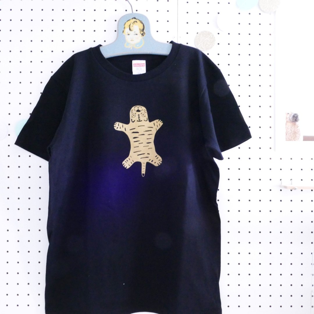 Tiger rug T-shirt - 女装 T 恤 - 棉 黑色