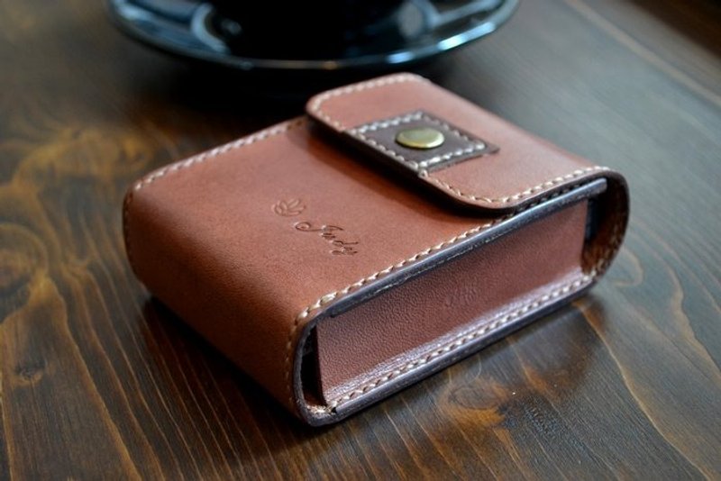 真皮牛皮 手作香烟盒 化妆包 口红包 直式名片盒 尺寸颜色可定制 - 化妆包/杂物包 - 真皮 多色