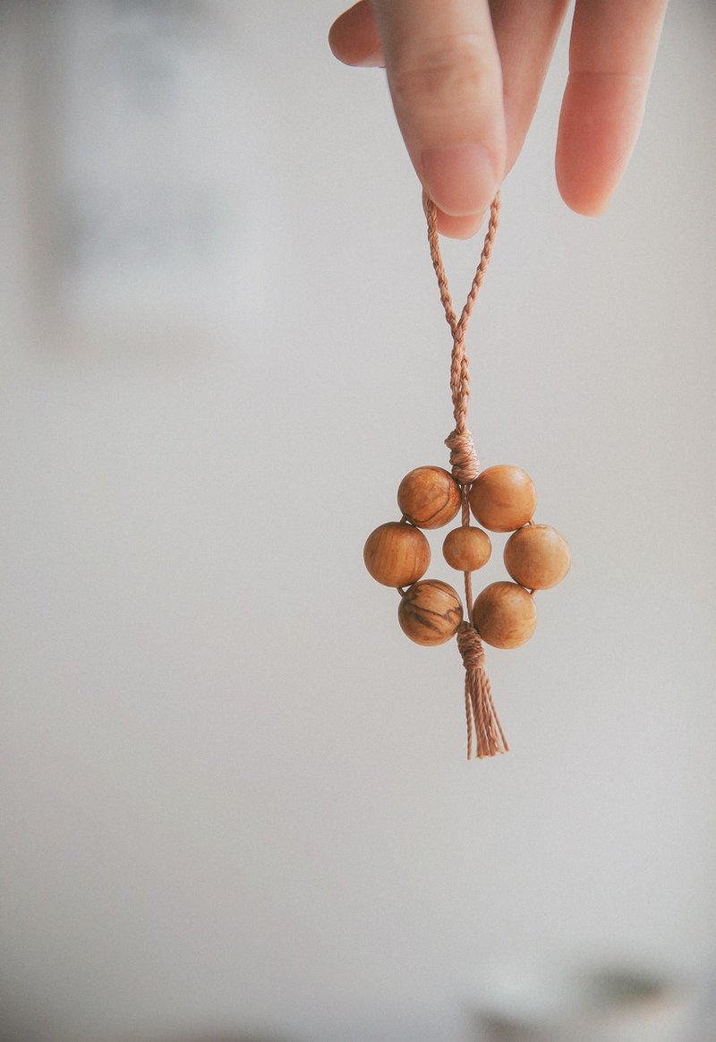 秘鲁圣木 平安 蜡线编织 珠花吊饰 - 吊饰 - 木头 咖啡色