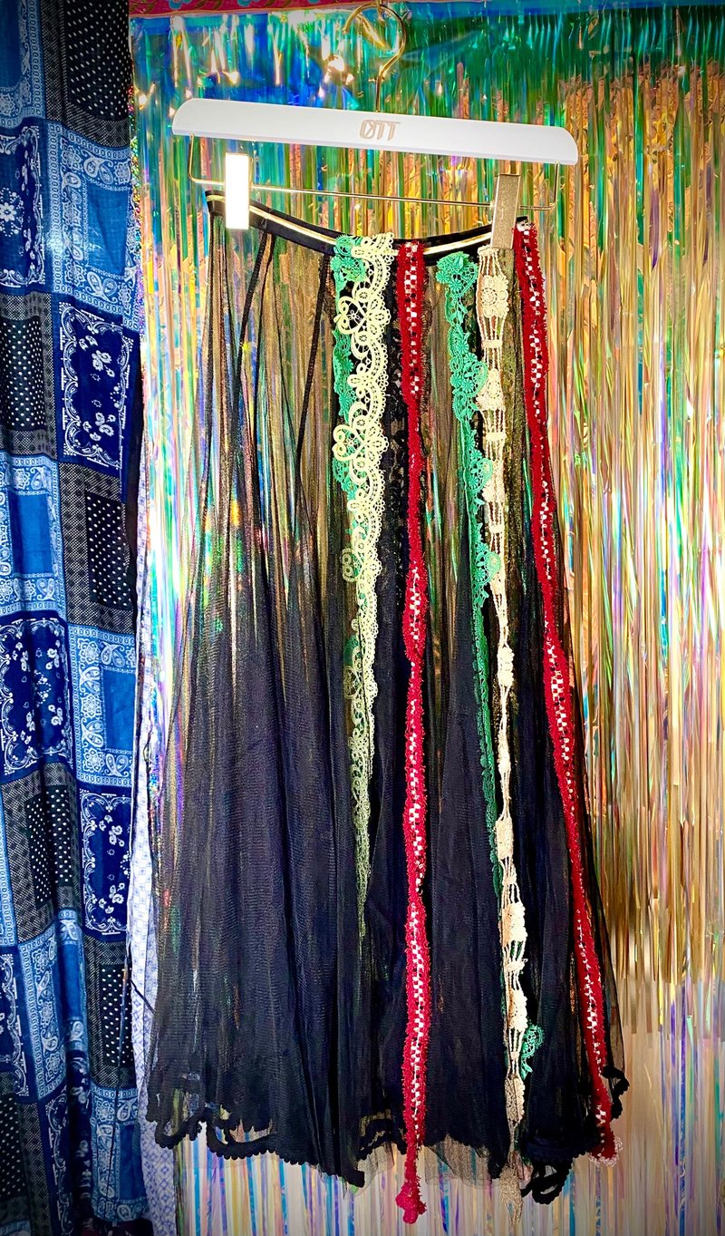 OTT独一无二•Unique民族风蕾丝织带彩条手抅花摆动网纱黑色长裙 - 裙子 - 棉．麻 多色