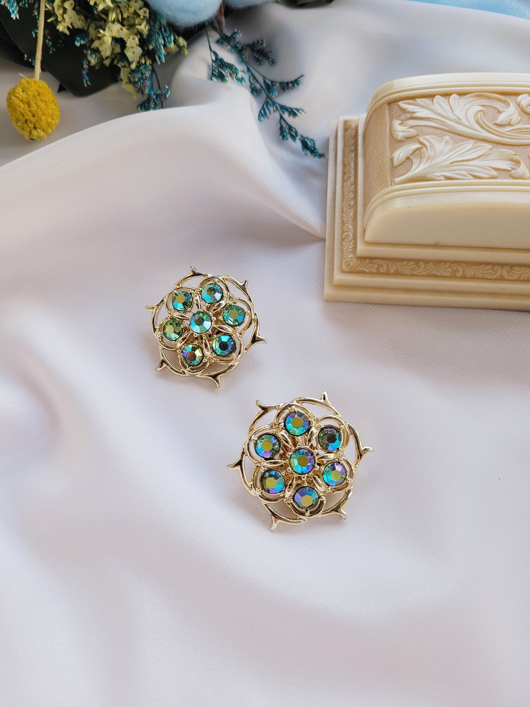 美国西洋古董饰品 / SARAH COV LIME LIGHT北极光莱茵AB RHINESTONES夹式耳环 - 耳环/耳夹 - 其他金属 