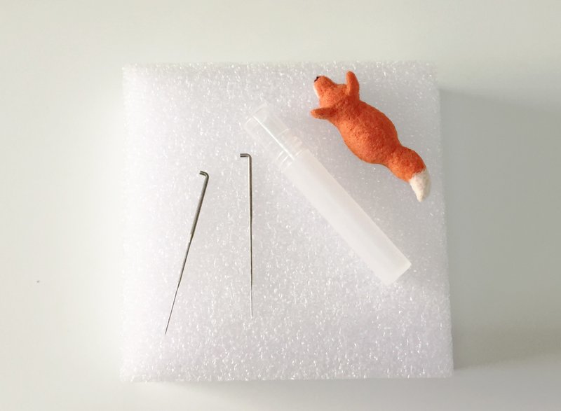 羊毛毡针毡工具组/德国星针+工作垫 - 编织/刺绣/羊毛毡/裁缝 - 其他金属 白色