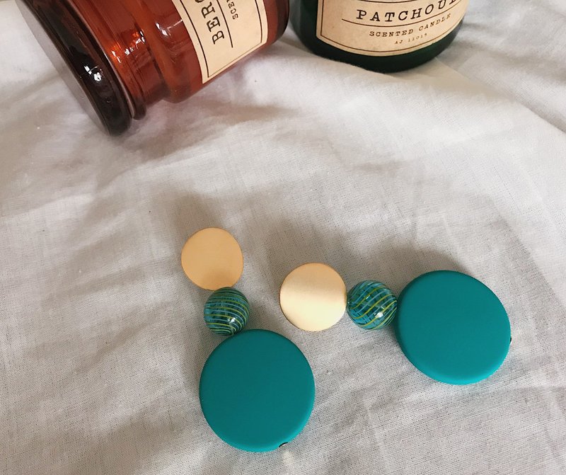 蓝与绿之间的颜色 - 耳环/耳夹 - 玻璃 