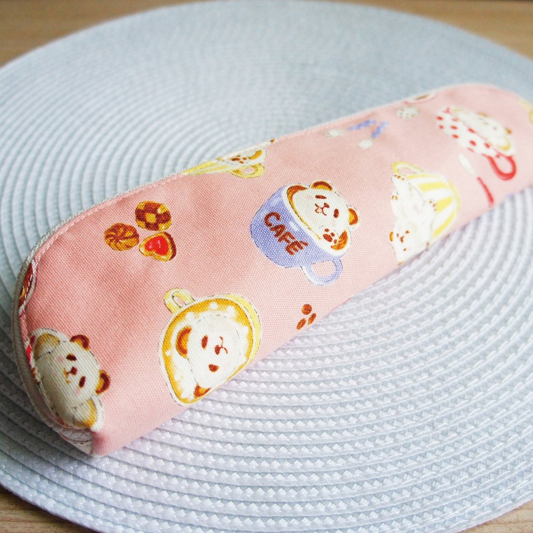Lovely【日本布】CAFE猫熊拉花餐具袋、笔袋、粉红23-24厘米筷子 - 筷子/筷架 - 棉．麻 粉红色