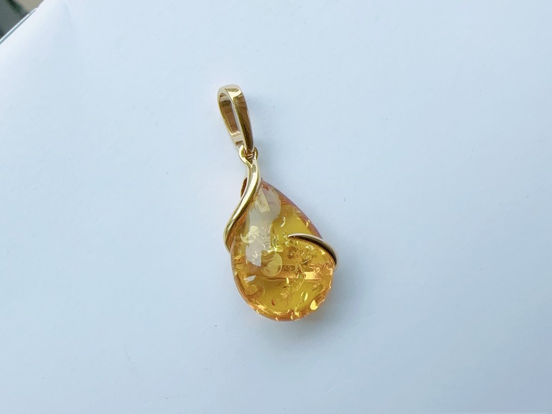 天然琥珀 金珀 波罗地海 珀花闪耀 透亮光泽 金色设计款七夕情人 - 项链 - 纯银 