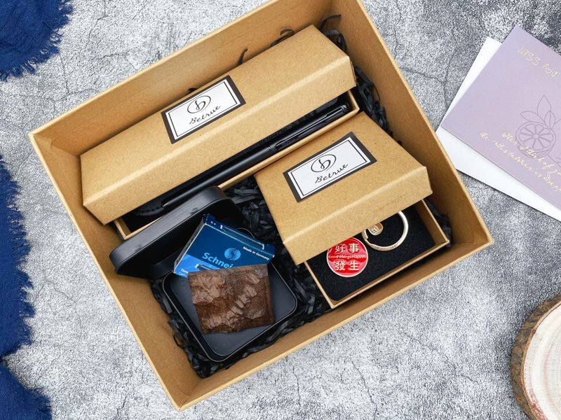 【快速定制_圣诞礼盒】赠刻字_品初_好事花生钢笔礼盒+钥匙圈 - 钢笔 - 铜/黄铜 红色