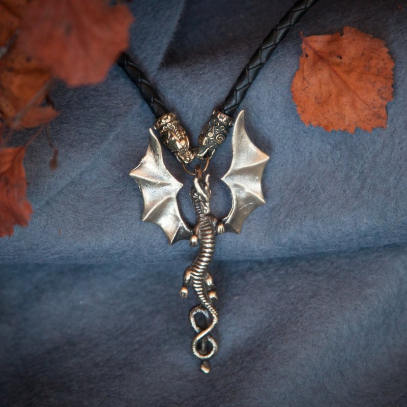 吊坠与龙。 龙形的哥特式项链。 - 项链 - 其他金属 橘色