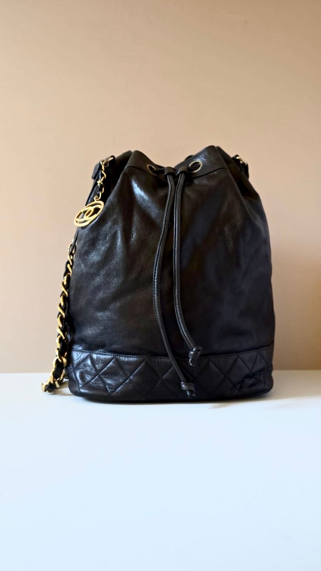 中古包 Chanel 黑色金扣水桶包 侧背包 单肩包 皮革包 二手包 古董 - 侧背包/斜挎包 - 真皮 黑色
