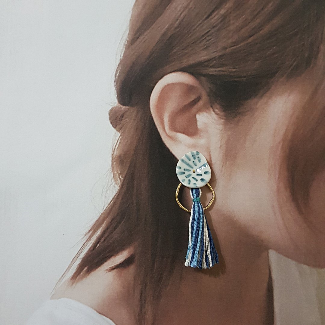 他说妳很特别白瓷流苏耳环手工耳环/耳钉/耳针/earrings - 耳环/耳夹 - 瓷 蓝色