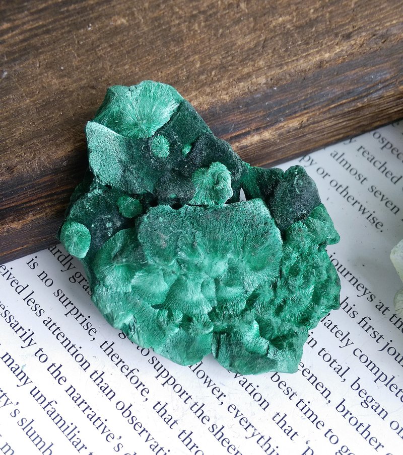 Malachite  刚果产地 丝绒 孔雀石 天然矿石 原矿 - 摆饰 - 其他材质 