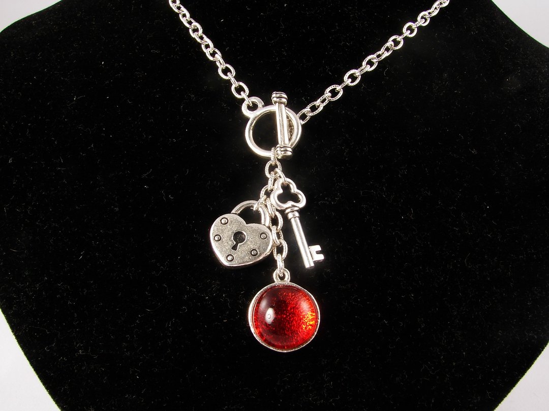 Silver Key and Lock Heart Cherry Ruby Red Glass Charm Toggle Necklace Jewelry - 项链 - 玻璃 红色