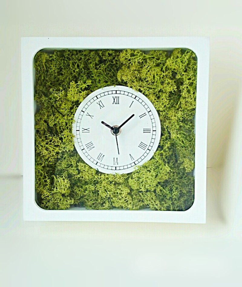 Flower Clock Square (White) Moss version. - 时钟/闹钟 - 木头 绿色