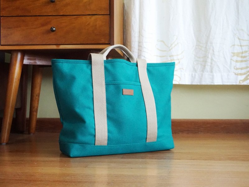 Canvas weekender tote bag in turquoise, 19 inch holiday beach tote, carryall bag - 手提包/手提袋 - 棉．麻 绿色