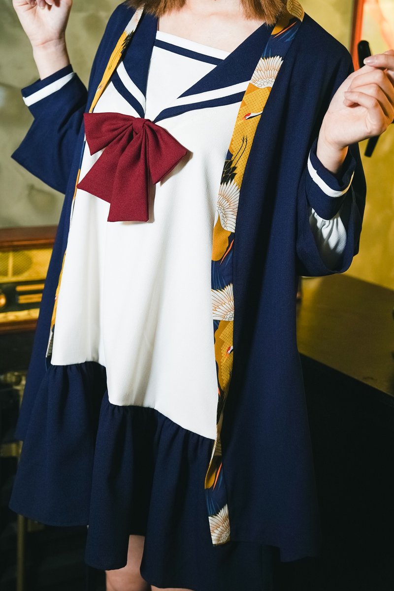 马克变成复古女孩计划　白鹤滚边九分袖竹节棉造型外罩 - 女装休闲/机能外套 - 棉．麻 蓝色