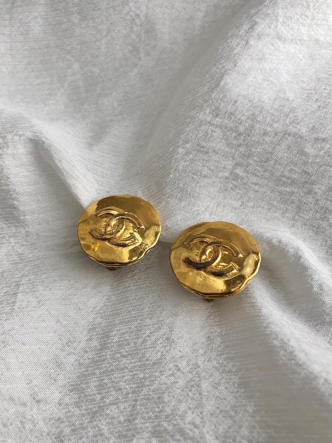 【日本直送 名牌中古包】CHANEL 香奈儿 耳环 金色 双 C Logo vintage 古董 jdncgd - 耳环/耳夹 - 其他材质 金色